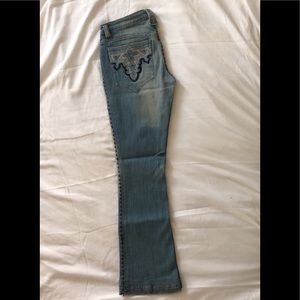 Antik Denim embroidered Jeans 👖
